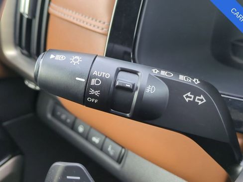 Used 2022 Nissan Pathfinder Platinum w/ Cargo Package image 29