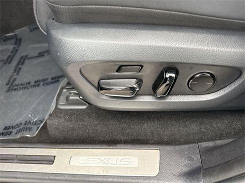 Used 2024 Lexus GX 550 image 12