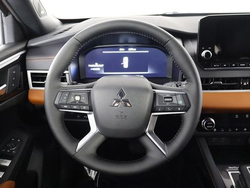 Used 2025 Mitsubishi Outlander SEL AWD/4WD image 37
