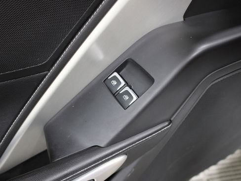 Used 2014 Chevrolet Corvette Stingray Coupe image 7