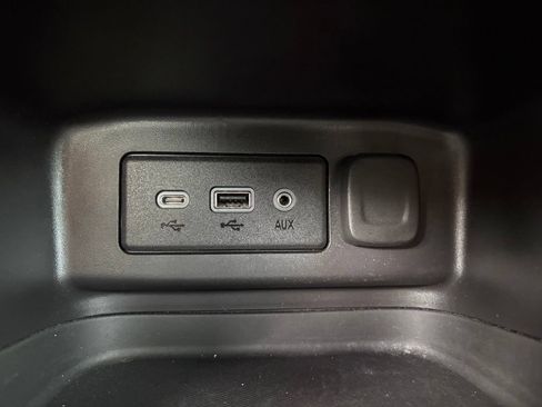 Used 2024 Chevrolet Equinox RS FWD image 22