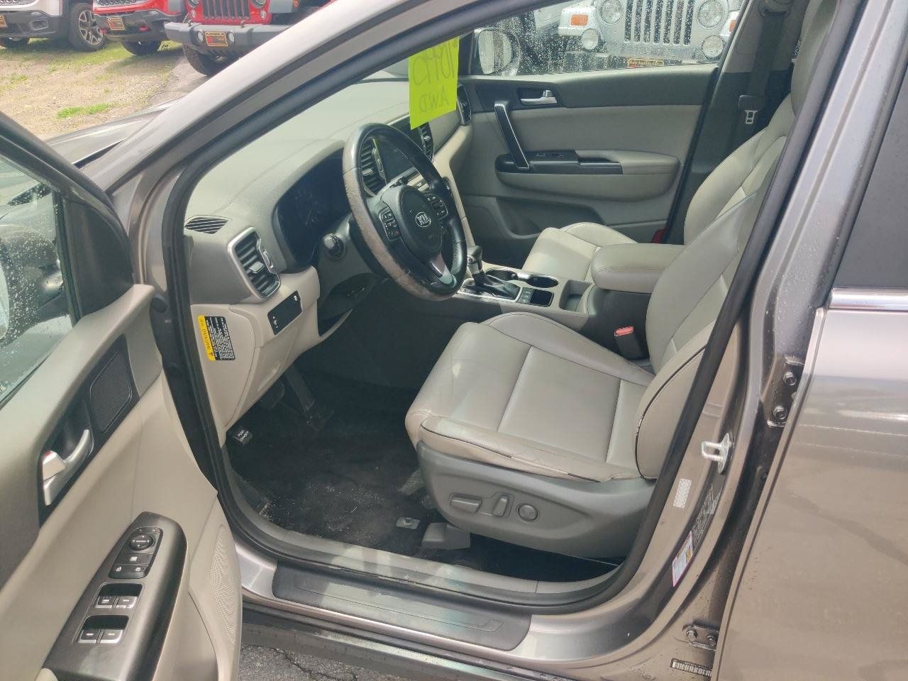Used 2017 Kia Sportage EX AWD/4WD image 12