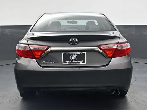 Used 2017 Toyota Camry SE FWD image 6