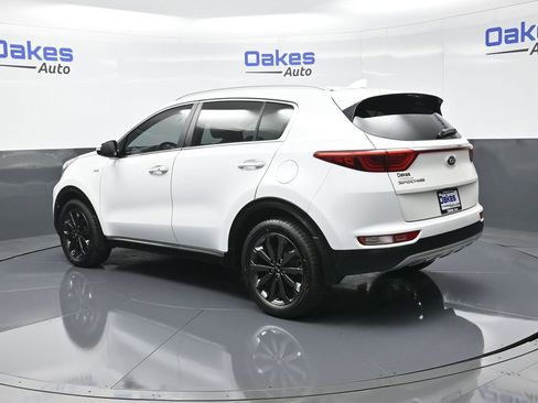 Used 2018 Kia Sportage EX w/ EX Sport Appearance Package image 6