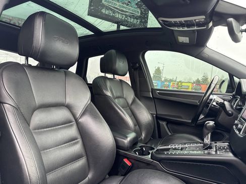 Used 2017 Porsche Macan GTS image 15
