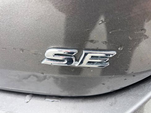 Used 2024 Toyota Camry SE image 27