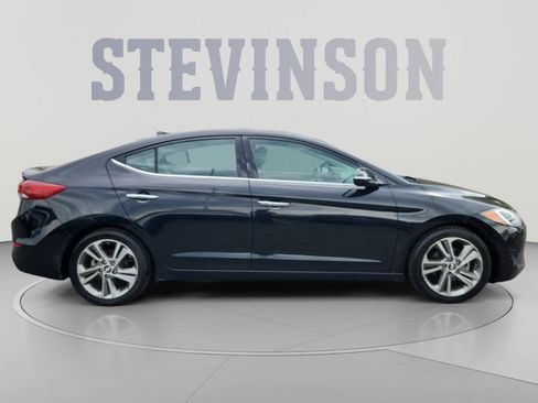 Used 2017 Hyundai Elantra Limited FWD image 6