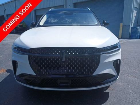 Used 2024 Lincoln Nautilus Black Label AWD/4WD image 8