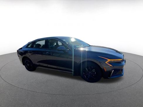 Used 2025 Kia K5 LXS image 2