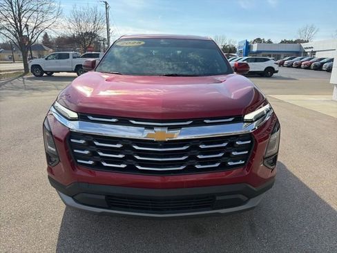 Certified 2025 Chevrolet Equinox LT w/ Safety and Technology Package AWD/4WD image 6