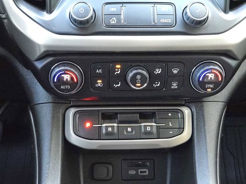 Certified 2023 GMC Acadia Denali w/ Denali Technology Package image 20