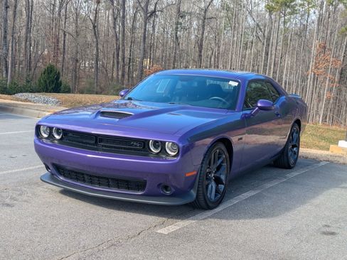 Used 2023 Dodge Challenger R/T w/ Blacktop Package image 6