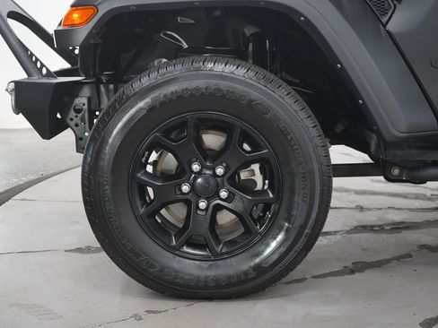 Used 2021 Jeep Wrangler Sport AWD/4WD image 26