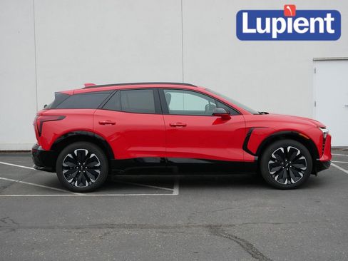 Certified 2024 Chevrolet Blazer EV RS image 2