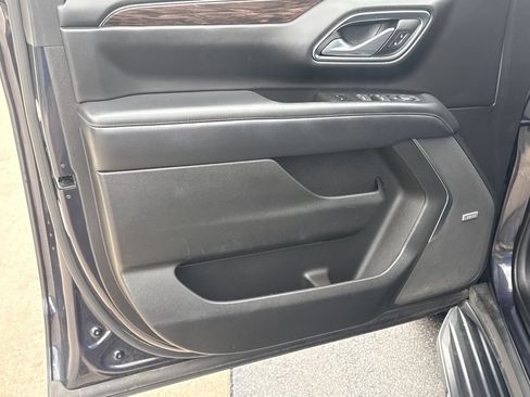 Certified 2022 Chevrolet Suburban LT AWD/4WD image 27