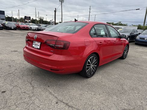 Used 2016 Volkswagen Jetta Sport FWD image 5