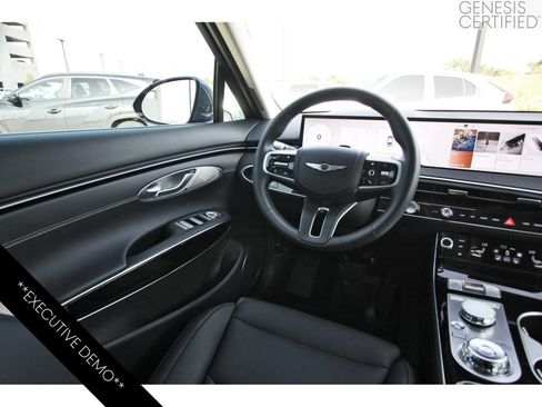 Used 2026 Genesis GV70 2.5T AWD/4WD image 11
