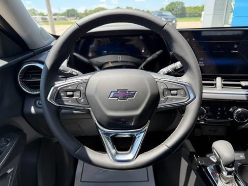 New 2026 Chevrolet Trax ACTIV w/ Driver Confidence Package FWD image 16