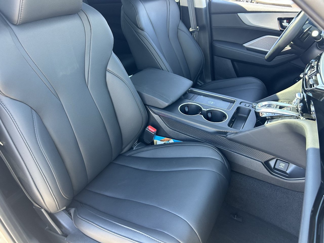Certified 2026 Acura MDX FWD image 12