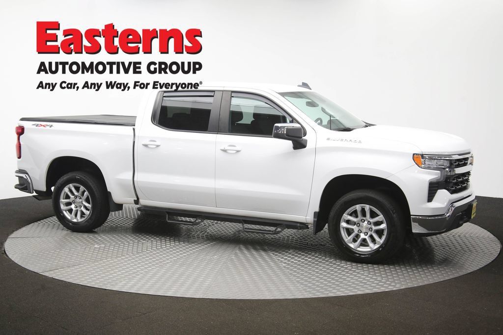 Used 2023 Chevrolet Silverado 1500 LT AWD/4WD image 50