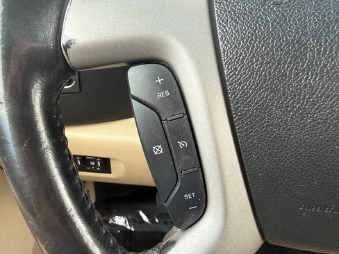Used 2010 GMC Sierra 2500 SLE AWD/4WD image 25