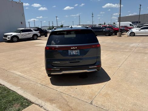 Used 2023 Kia Carnival SX FWD image 6