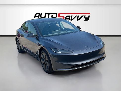 Used 2025 Tesla Model 3 Long Range RWD image 1