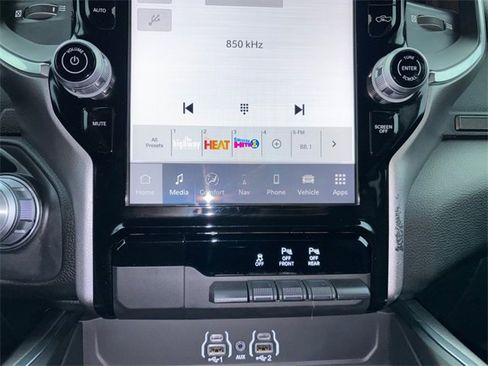 Used 2025 RAM 1500 Laramie image 26