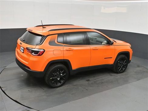 New 2026 Jeep Compass Latitude image 30