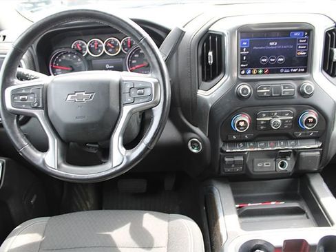 Used 2020 Chevrolet Silverado 1500 LT Trail Boss AWD/4WD image 10
