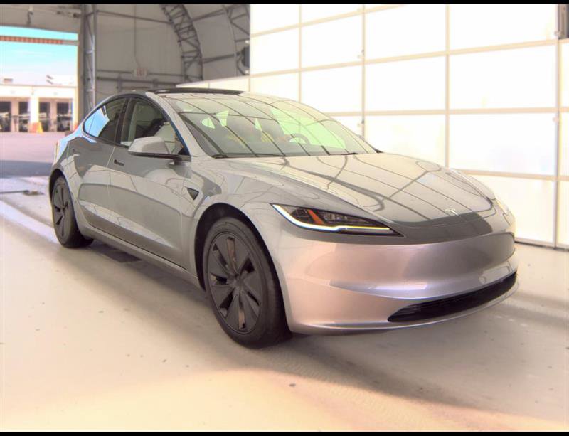 Used 2025 Tesla Model 3 Long Range RWD image 5
