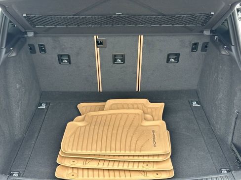 Used 2019 Porsche Macan AWD/4WD image 37