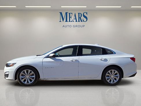 Used 2024 Chevrolet Malibu LT image 2