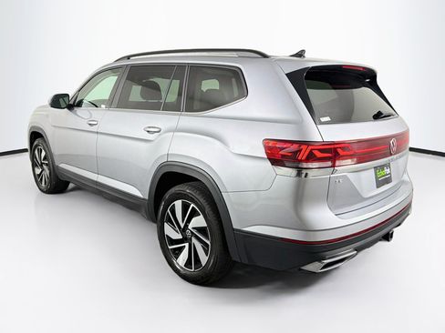 Used 2025 Volkswagen Atlas SE FWD image 5