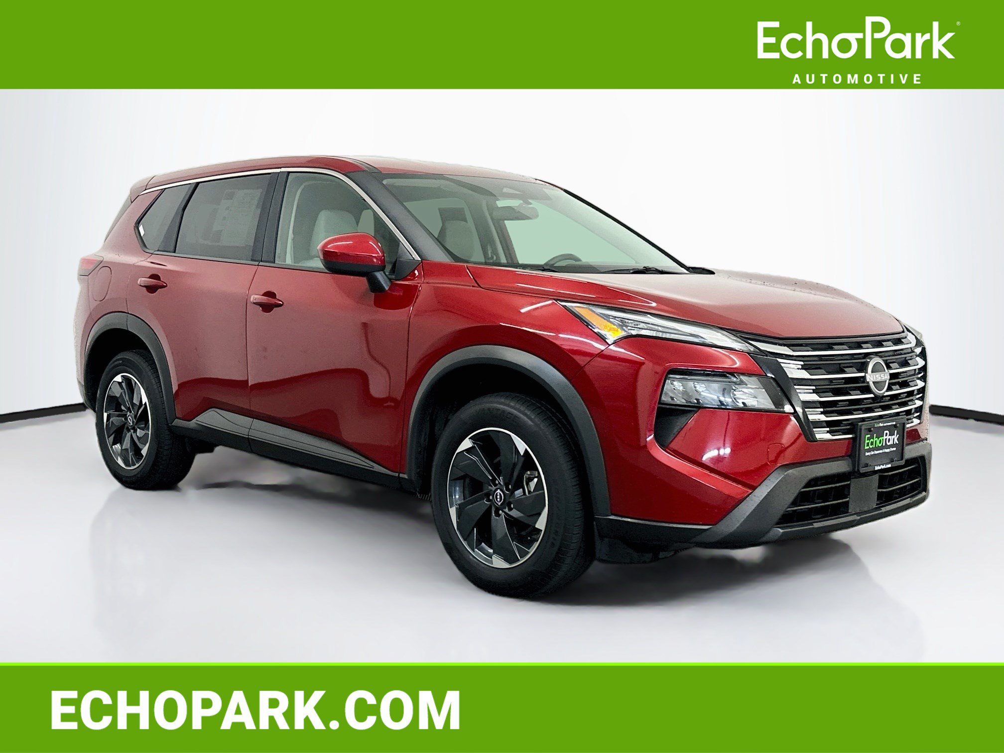 Used 2025 Nissan Rogue SV AWD/4WD image 1