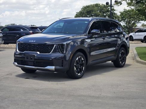 New 2026 Kia Sorento S AWD/4WD image 2