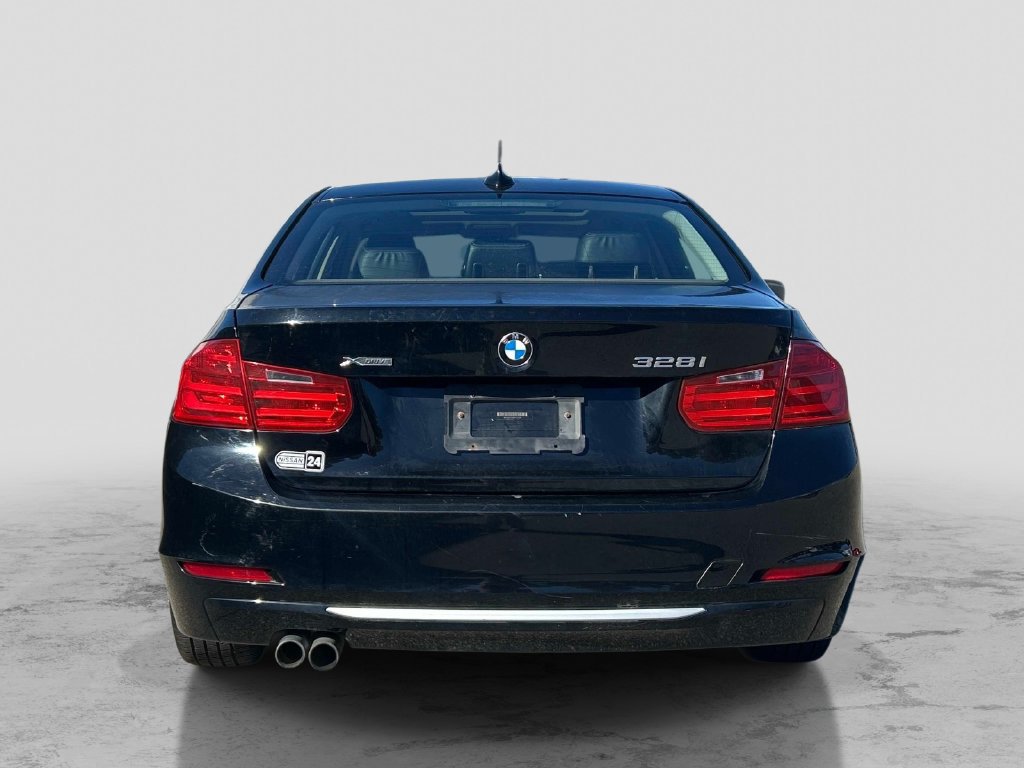 Used 2013 BMW 328i xDrive Sedan AWD/4WD image 4