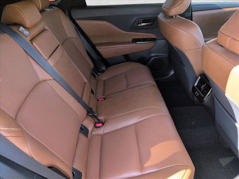 Used 2025 Toyota Crown Signia image 21