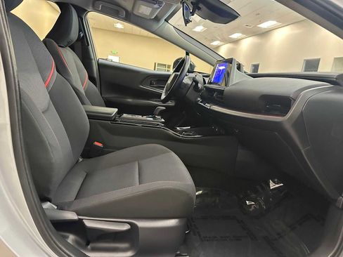 Used 2024 Toyota Prius Prime FWD image 34