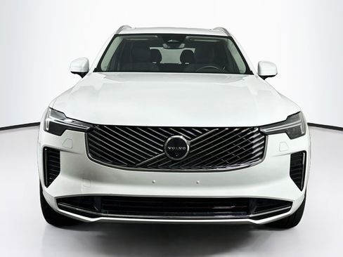 Used 2025 Volvo XC90 B5 Plus AWD/4WD image 2