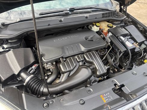 Used 2015 Buick Verano FWD image 32
