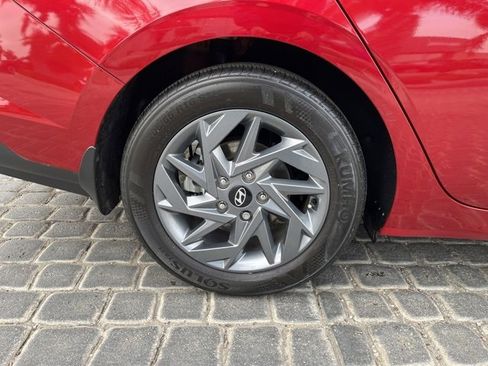 Certified 2024 Hyundai Elantra Blue image 36