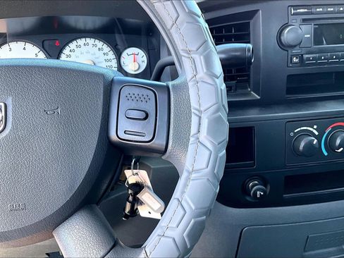 Used 2007 Dodge Ram 1500 Truck ST w/ SXT Group RWD image 18