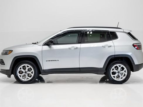Used 2025 Jeep Compass Latitude AWD/4WD image 29