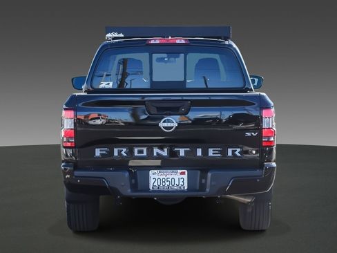 Used 2022 Nissan Frontier SV w/ Technology Package image 3