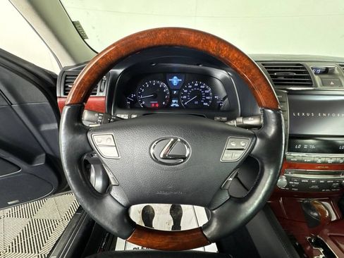 Used 2011 Lexus LS 460 AWD w/ Luxury Value Edition image 10