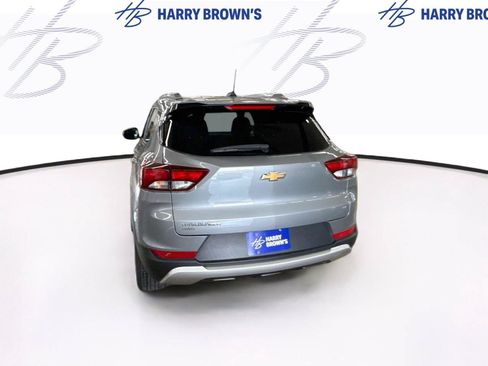 Used 2023 Chevrolet TrailBlazer LT w/ Convenience Package AWD/4WD image 9