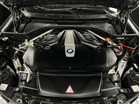 Used 2018 BMW X5 xDrive50i AWD/4WD image 41