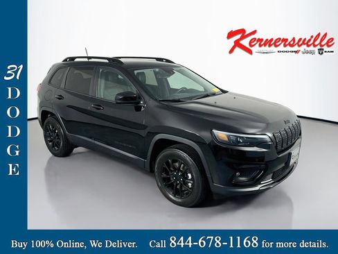 Used 2023 Jeep Cherokee Altitude Lux AWD/4WD image 1
