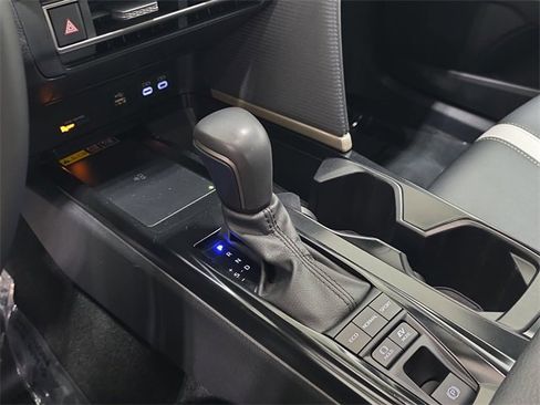 Certified 2025 Toyota Camry SE image 21